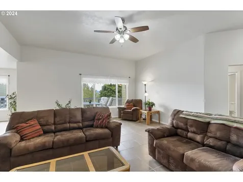 1820 SW Boxwood Lane Dallas OR 97338