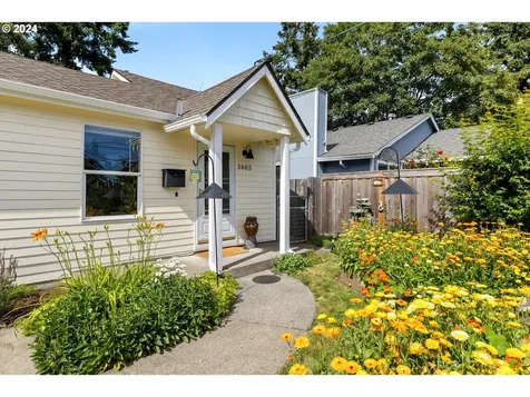 5605 Se Ogden Street Portland OR 97206