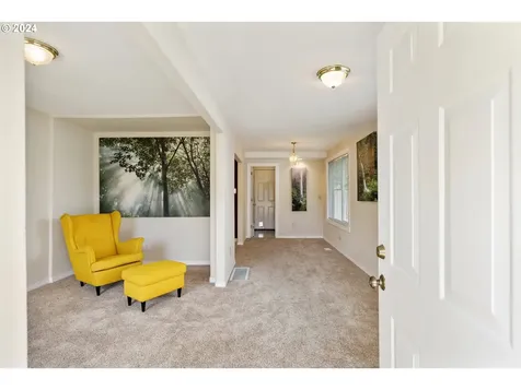 5605 Se Ogden Street Portland OR 97206
