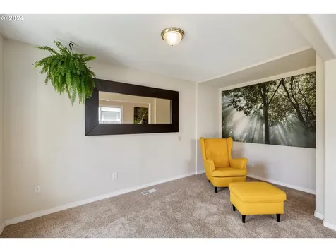 5605 Se Ogden Street Portland OR 97206