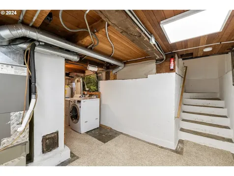 5605 Se Ogden Street Portland OR 97206
