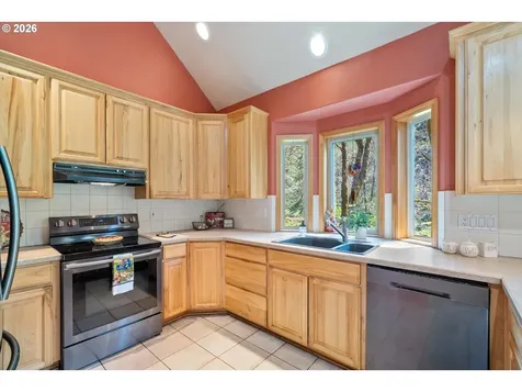 18055 Elk Meadows Lane Tillamook OR 97141