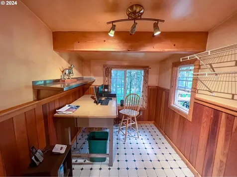 71911 Beaver Springs Road Rainier OR 97048