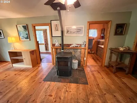71911 Beaver Springs Road Rainier OR 97048