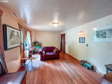 71911 Beaver Springs Road Rainier OR 97048