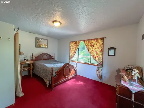 71911 Beaver Springs Road Rainier OR 97048