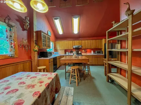 71911 Beaver Springs Road Rainier OR 97048