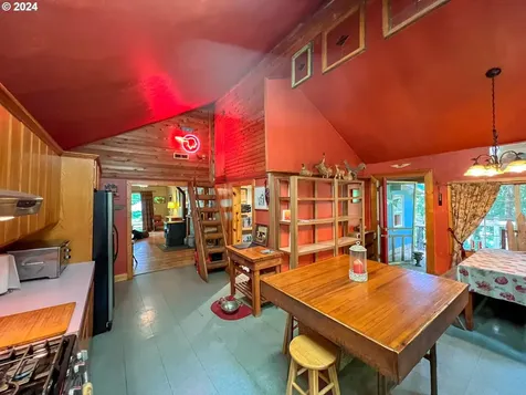 71911 Beaver Springs Road Rainier OR 97048