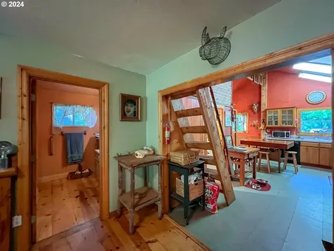 71911 Beaver Springs Road Rainier OR 97048