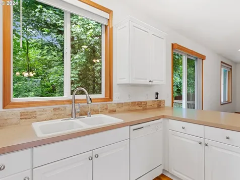 1157 54th Street Washougal WA 98671