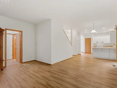 1157 54th Street Washougal WA 98671