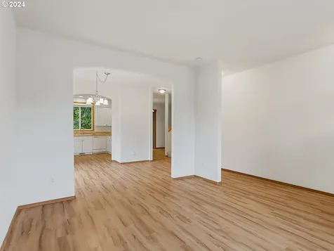1157 54th Street Washougal WA 98671