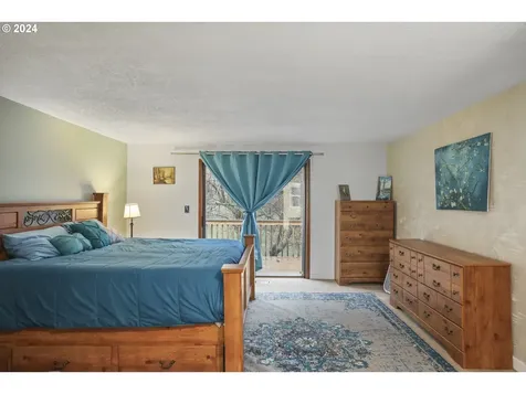 2214 W 10th Street The Dalles OR 97058