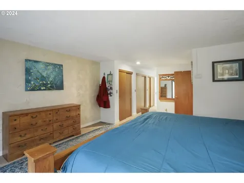 2214 W 10th Street The Dalles OR 97058