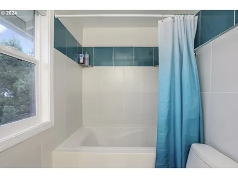 2214 W 10th Street The Dalles OR 97058