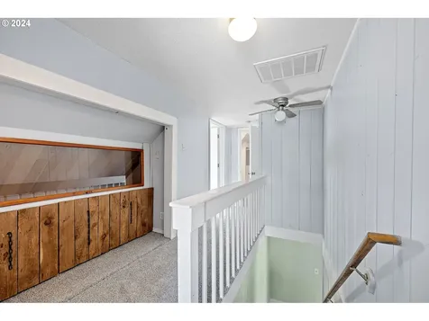 1025 T Street Springfield OR 97477