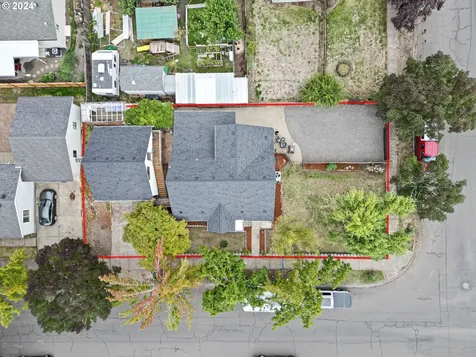 1025 T Street Springfield OR 97477