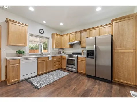 15925 Ne Davis Street Portland OR 97230