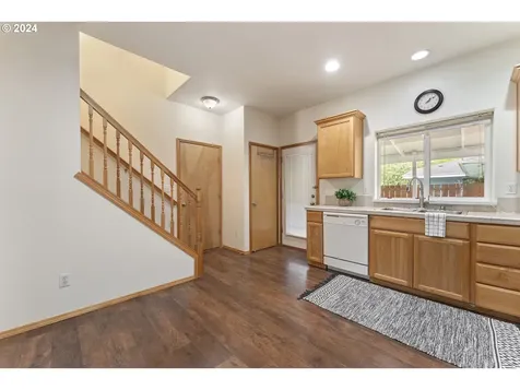 15925 Ne Davis Street Portland OR 97230