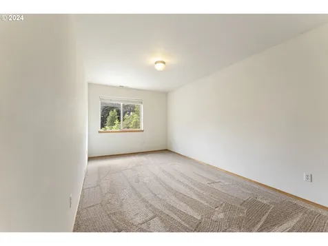 15925 Ne Davis Street Portland OR 97230