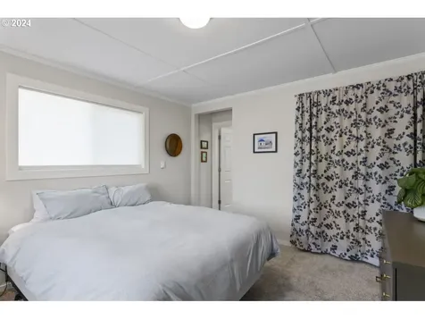 1660 36th Street Florence OR 97439