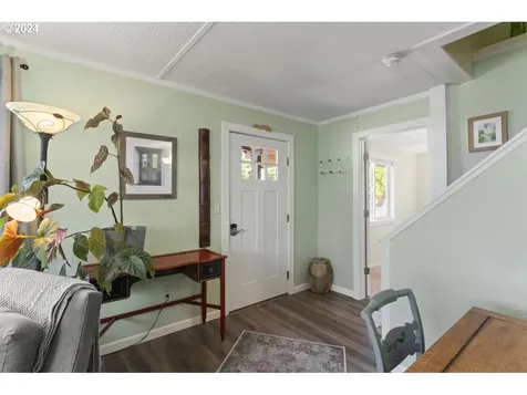 1660 36th Street Florence OR 97439