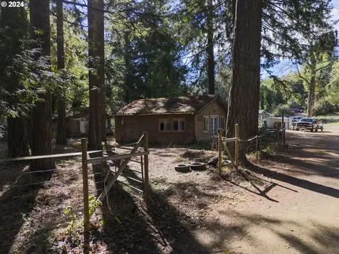 25700 S River Lake Road Estacada OR 97023