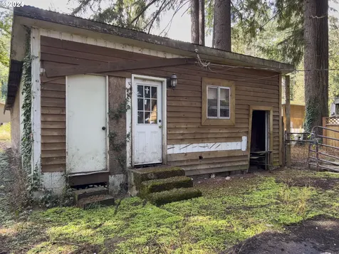 25700 S River Lake Road Estacada OR 97023