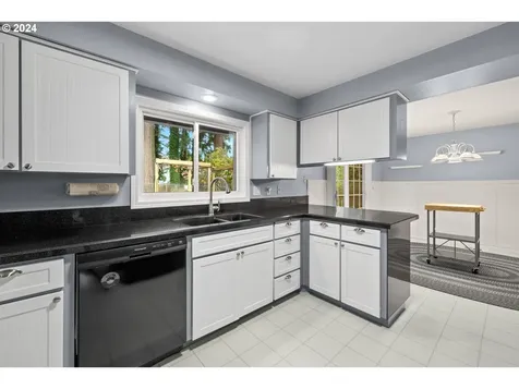 1165 NE 27th Street Gresham OR 97030