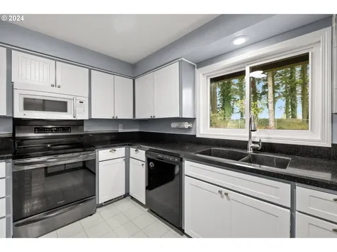 1165 NE 27th Street Gresham OR 97030