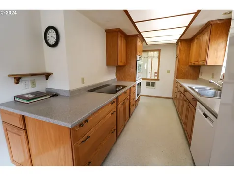 69549 Wildwood Road North Bend OR 97459