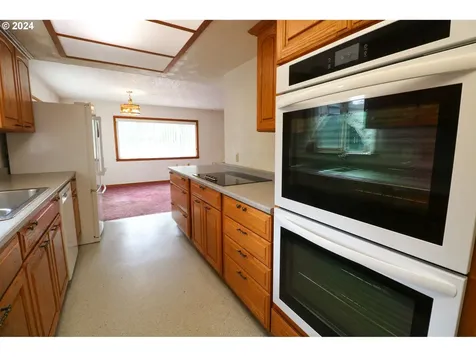 69549 Wildwood Road North Bend OR 97459