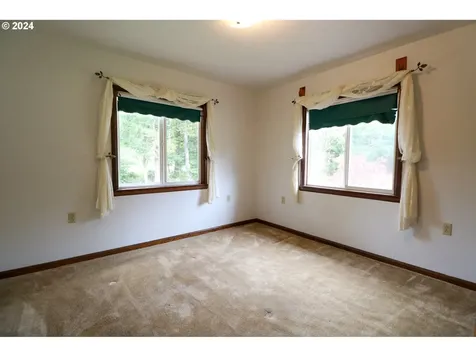 69549 Wildwood Road North Bend OR 97459