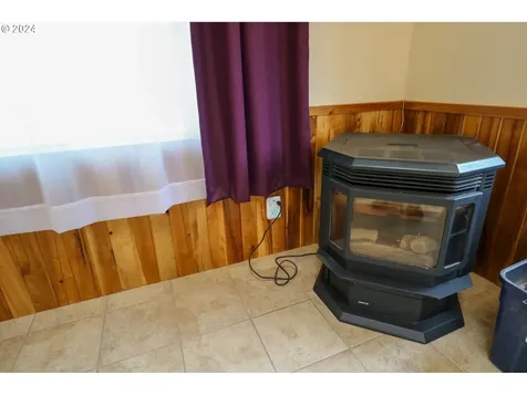 69549 Wildwood Road North Bend OR 97459