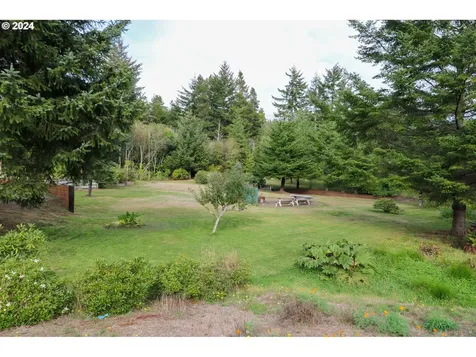 69549 Wildwood Road North Bend OR 97459