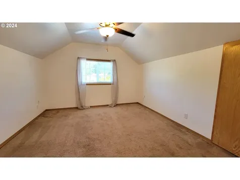 47638 Highway 58 Oakridge OR 97463