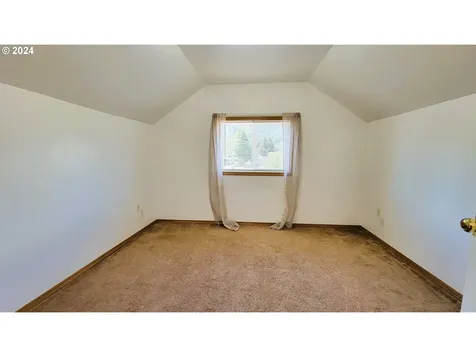 47638 Highway 58 Oakridge OR 97463