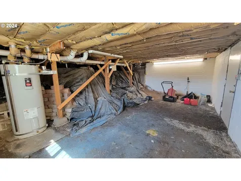 47638 Highway 58 Oakridge OR 97463