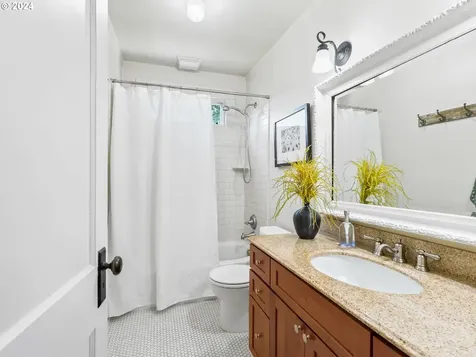 409 W 21st Street Vancouver WA 98660