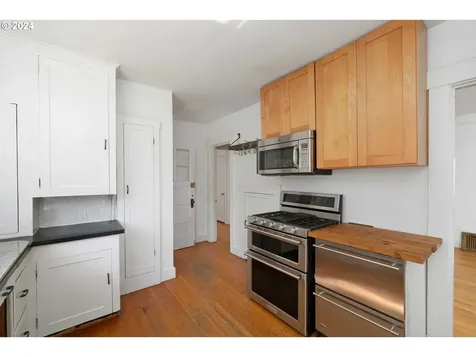 2808 Nw Raleigh Street Portland OR 97210