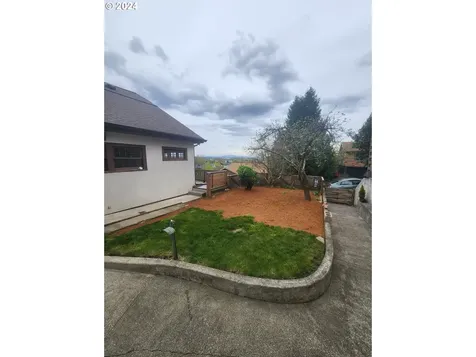 2808 Nw Raleigh Street Portland OR 97210