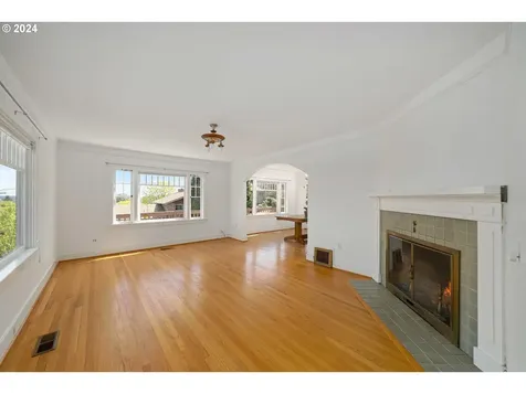 2808 Nw Raleigh Street Portland OR 97210