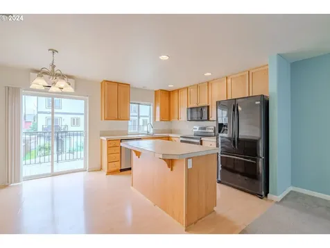 6011 Ne 34th Street Vancouver WA 98661