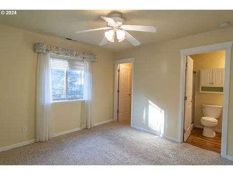 835 Jewel Drive Roseburg OR 97471
