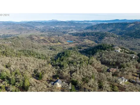 835 Jewel Drive Roseburg OR 97471