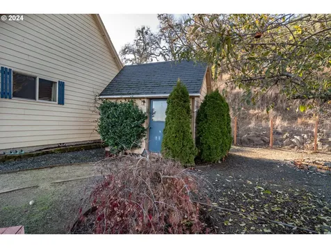 835 Jewel Drive Roseburg OR 97471
