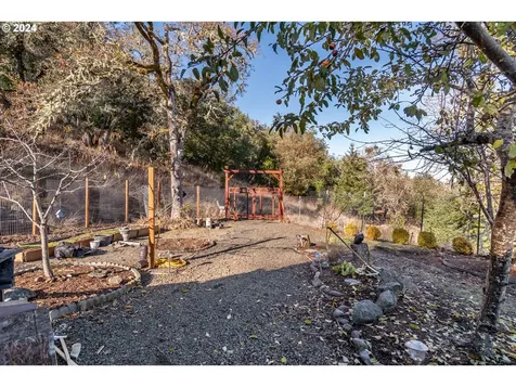 835 Jewel Drive Roseburg OR 97471