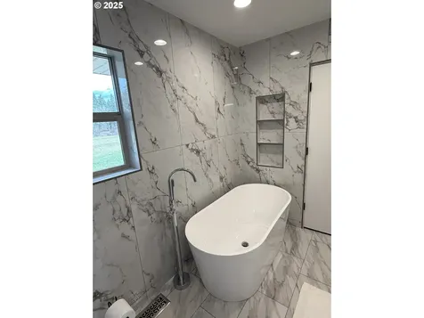 18908 NE 65th Street Vancouver WA 98682