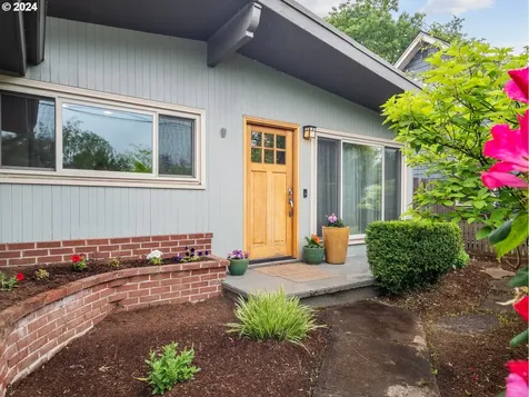 7462 N Alma Avenue Portland OR 97203