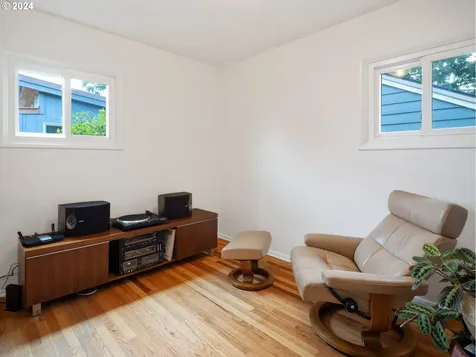 7462 N Alma Avenue Portland OR 97203